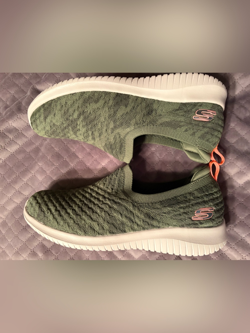 Skechers Harmonious Ultra Flex Stretch Fit WIDE 8.5 Camo green sky's the limit